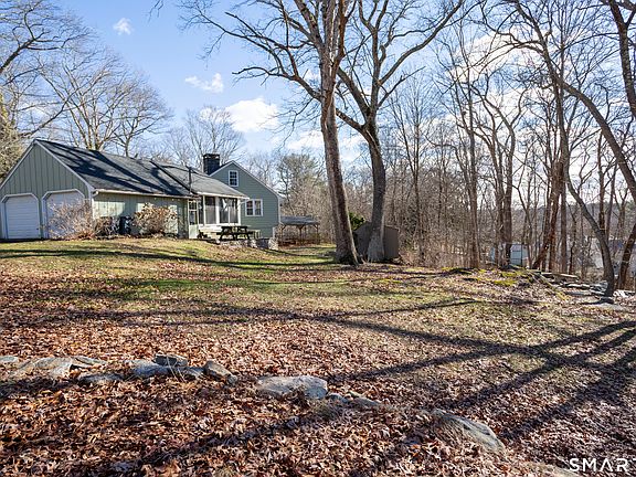 3rd image of 10 Cove Hill Road
