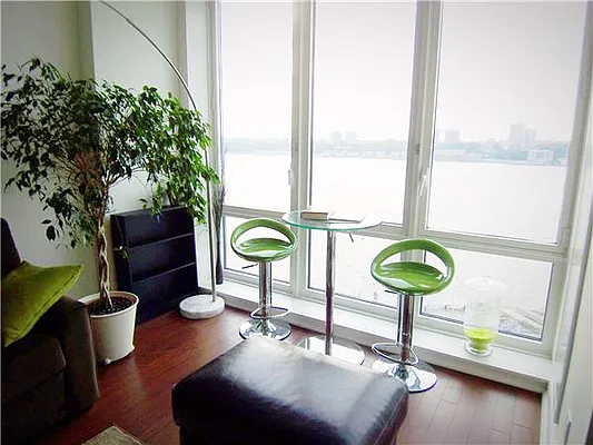 Rented by Maz Group NY | media 10