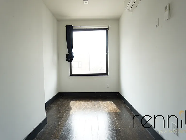 241 Devoe St #2R — Photo 12