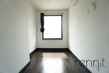 Rented by Rennit Inc.