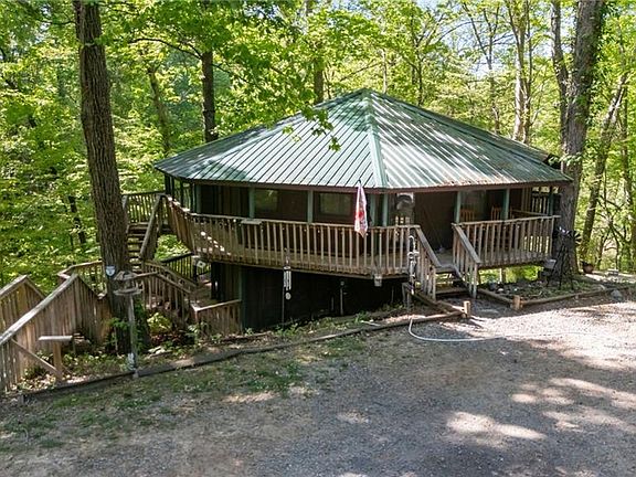 2nd image of 3310 Old Mill Farm Rd