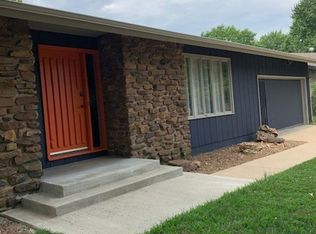 2328 E Cambridge St, Springfield, MO 65804