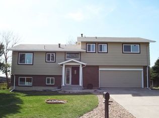 8582 W Brittany Dr, Littleton, CO 80123