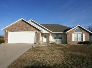 1529 Brewster Ln, Webb City, MO 64870