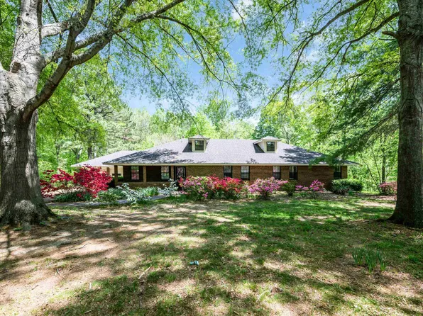 5956 Boskey Dr, Millington, TN 38053