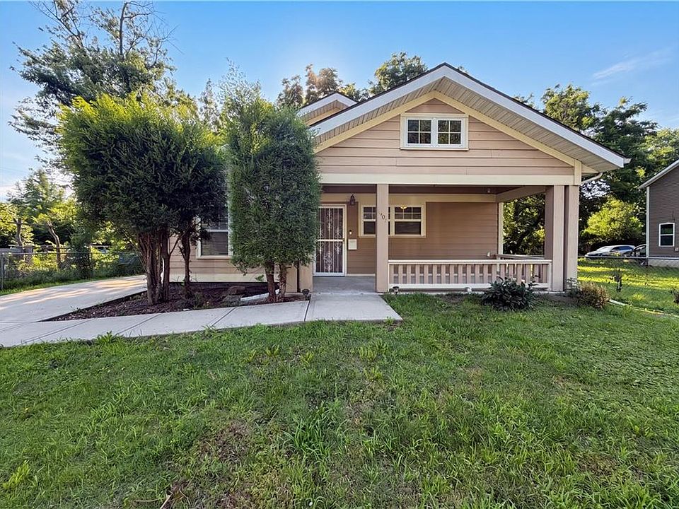 1st image of 3407 Forest Ave
