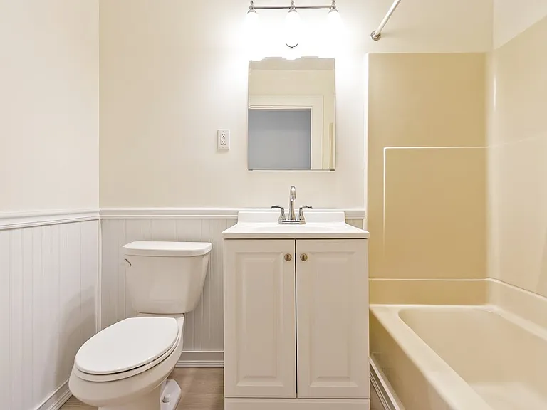 139 Partition St #2L — Photo 4