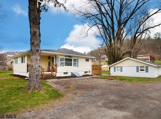 985 Runville Rd, Bellefonte, PA 16823