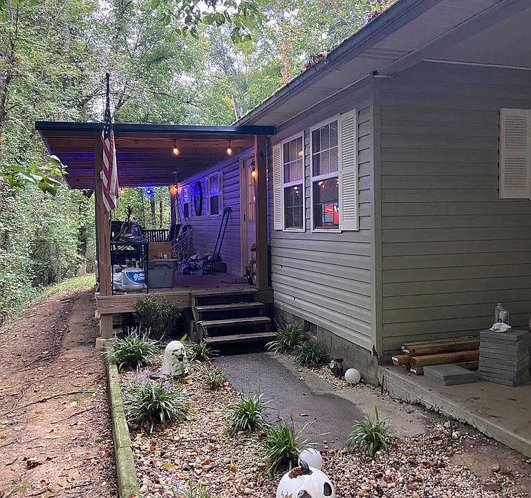 1st image of 571 Oaklawn Est