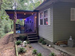 571 Oaklawn Est, Hagerhill, KY 41222