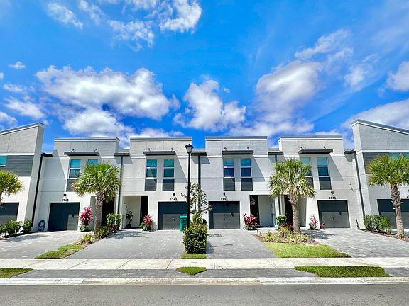 3rd image of 1733 Lindley Street