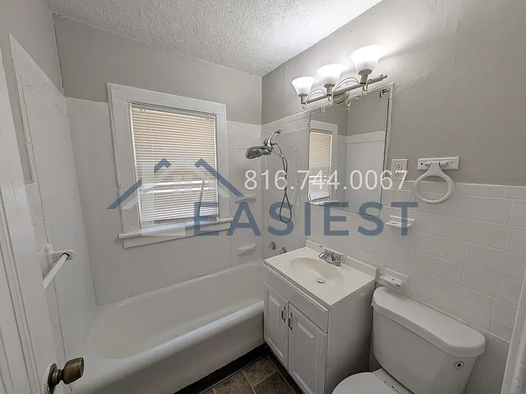 5225 Woodland Ave — Photo 13
