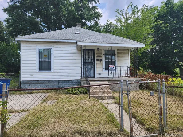 8880 Bryden St, Detroit, MI 48204