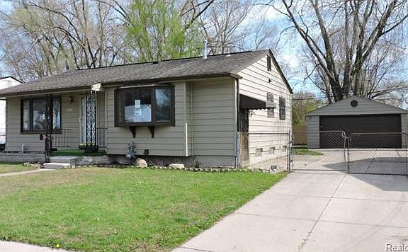 3rd image of 26829 Vassar Ave