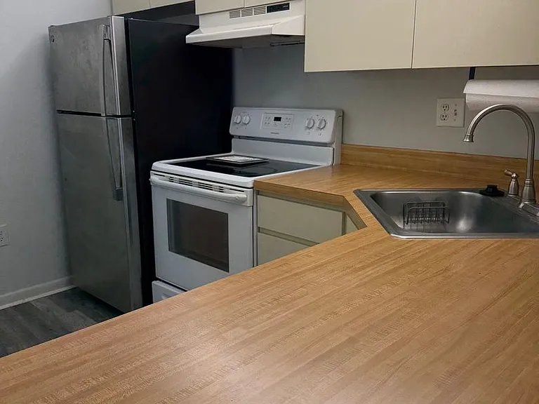 1372 Pine Ridge Cir E #133-A2 — Photo 8