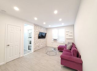 34-51 9th St #2, Astoria, NY 11106