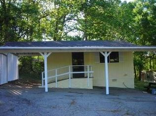 114 Old Coultere Ford Rd, Chesnee, SC 29323