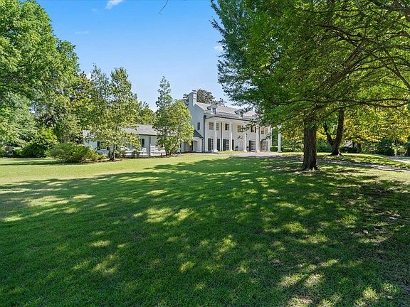 5th image of 4202 White Oaks Rd