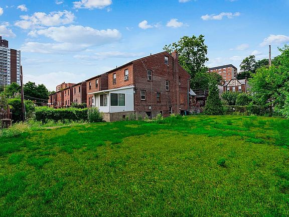 4th image of 3242 Tibbett Ave