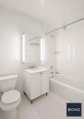 Rented by Bond New York | media 5