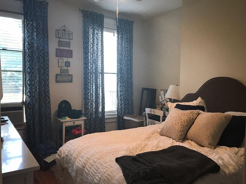 2nd image of 330 Garden St APT B