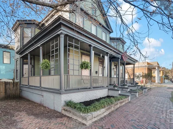 2203 Barnard Street, Savannah, GA 31401