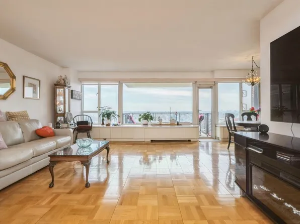 166-25 Powell Cove Boulevard image 14 of 42