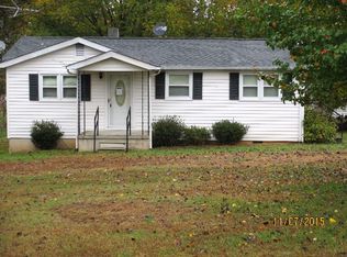 2749 Hillside Rd, Ringgold, VA 24586