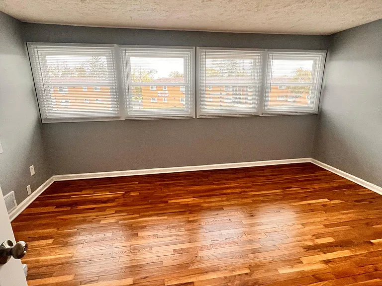 17350 Greenfield Rd #1 — Photo 8