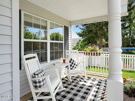 5th image of 1706 Winston Drive