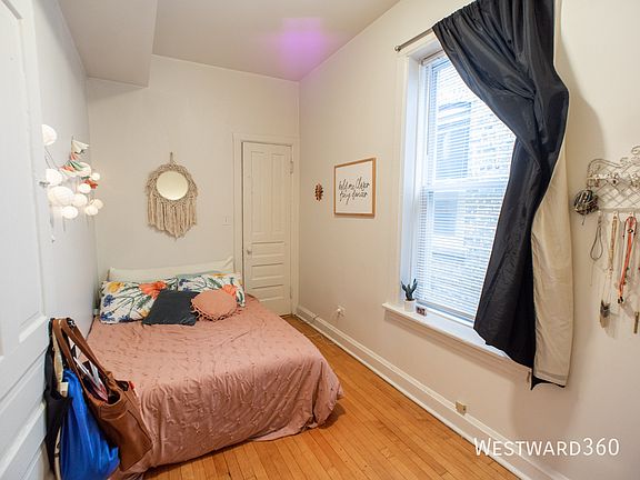 5th image of 1138 N Winchester Ave #3