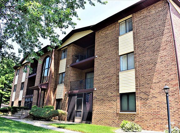 3rd image of 13434 W Circle Dr APT 108