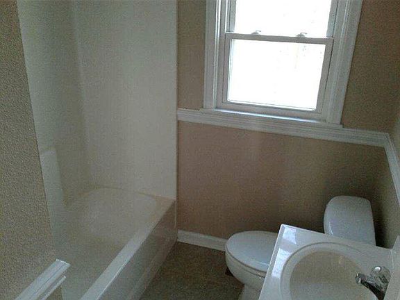 2nd image of 1313 Sewanee Dr