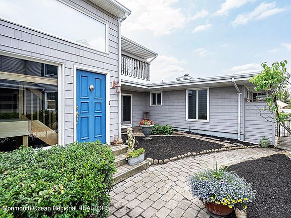 5th image of 1742 Bay Isle Drive