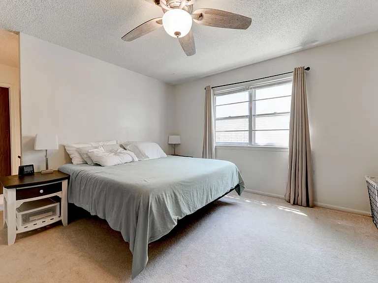 303 Manning Dr — Photo 14