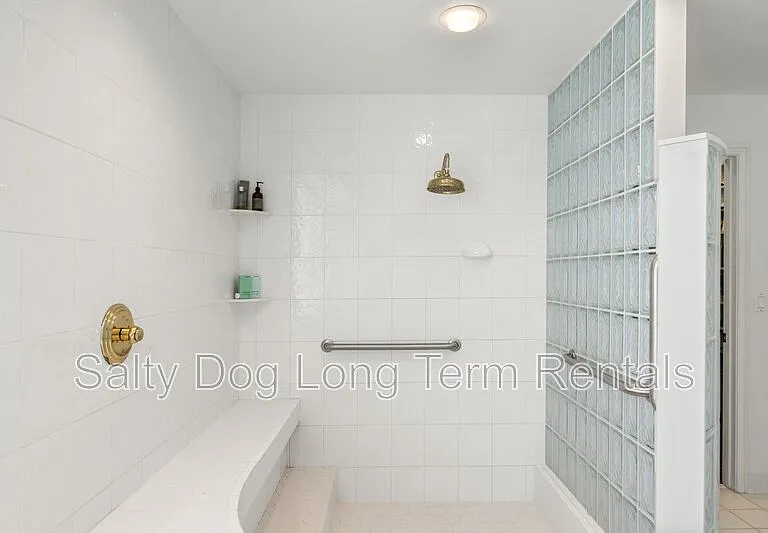 626-1 Riverside Dr — Photo 28
