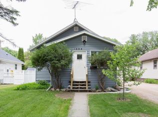 1404 4th Ave S, Moorhead, MN 56560