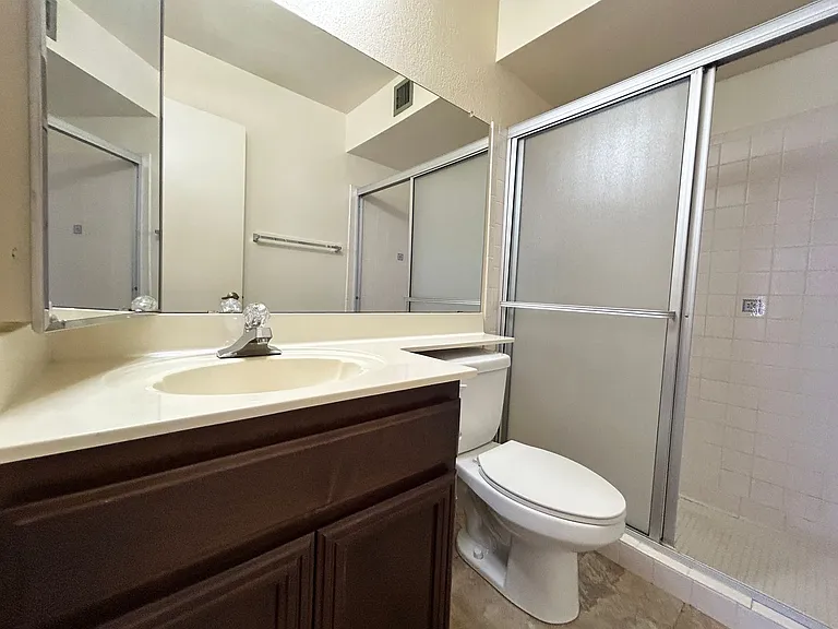 1032 E Villa Maria Dr — Photo 16