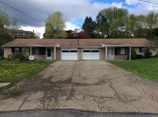36 Sunnycrest Dr, Cecil, PA 15321