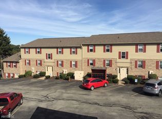 205 Bellwood Dr, West Mifflin, PA 15122