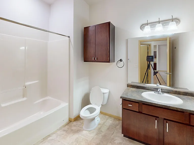 Cascades Apartments — Photo 60