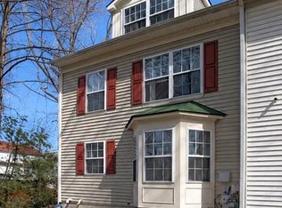 9847 Bon Haven Ln, Owings Mills, MD 21117