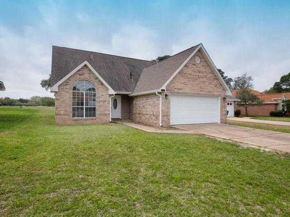 2910 Shalimar Ln, Shalimar, FL 32579