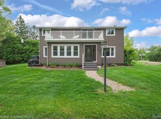 1190 Olander Dr, Lapeer, MI 48446