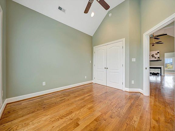 5th image of 193 Magnolia Ln