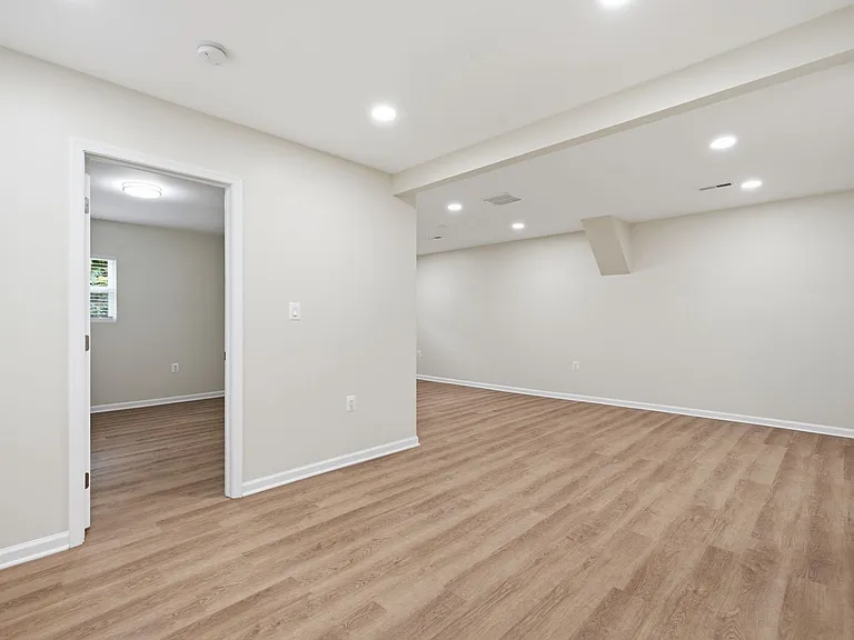 18 Grandin Cir — Photo 29