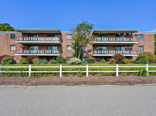 80 N Warren St APT 14, Woburn, MA 01801