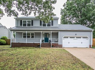 63 Michaels Woods Dr, Hampton, VA 23666
