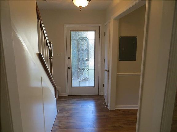 5th image of 720 Twin Brooks Ct
