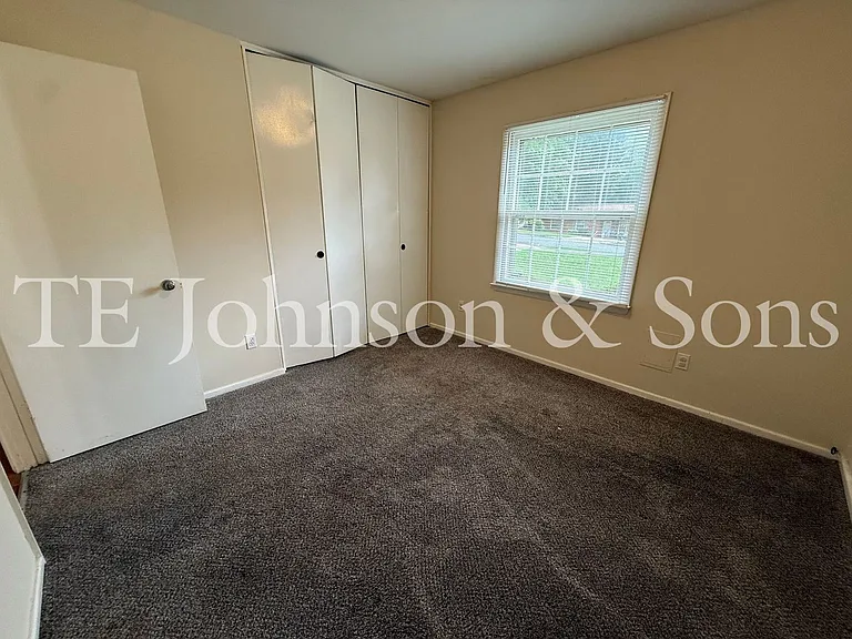 4218 S Jasmin Ct — Photo 16